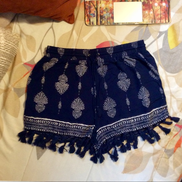 Pants - Blue and White Patterned Tassel Shorts